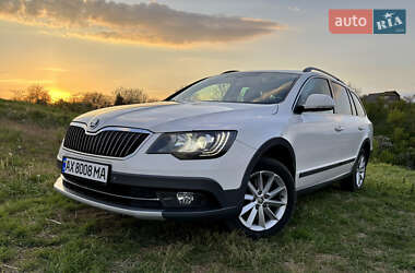 Універсал Skoda Superb 2015 в 