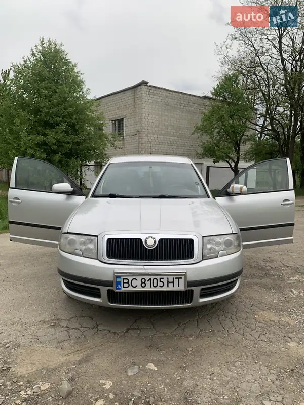 Skoda Superb 2004