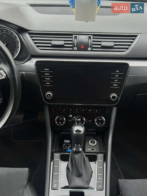 Лифтбек Skoda Superb 2017 в Мукачево