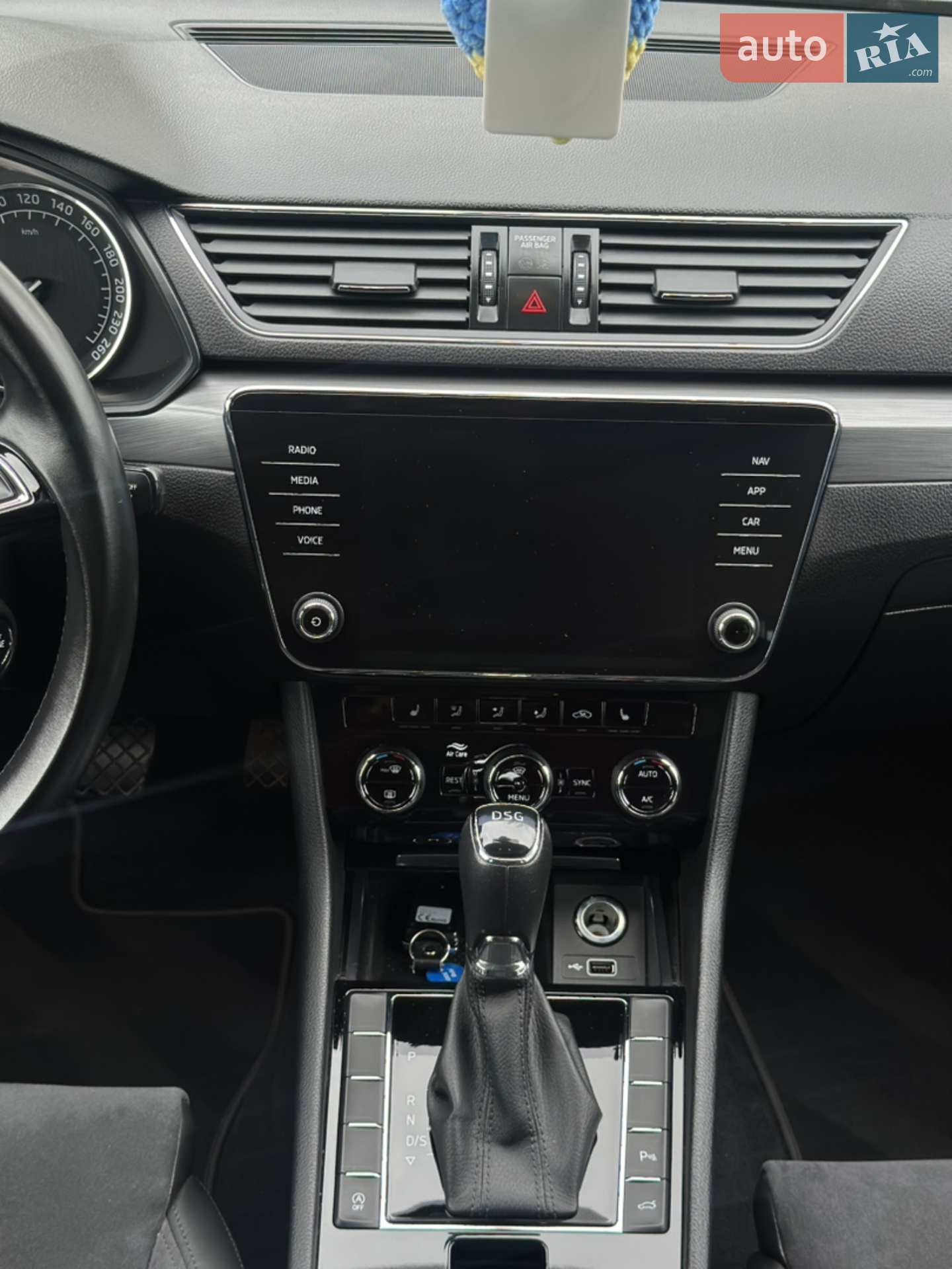 2017 Skoda Superb - мініатюра 30