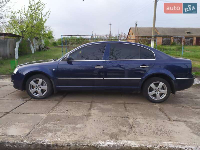 Лифтбек Skoda Superb 2003 в Богодухове