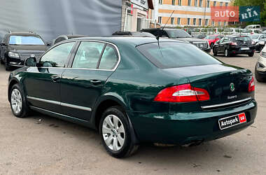 Лифтбек Skoda Superb 2009 в 
