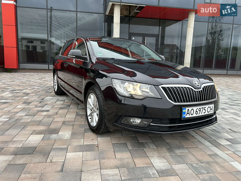 Лифтбек Skoda Superb 2015 в Тячеве фото 3 Лифтбек Skoda Superb 2015 в Тячеве