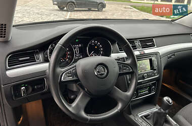 Ліфтбек Skoda Superb 2015 в 
