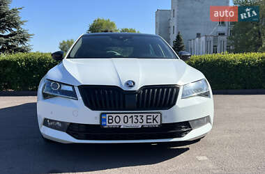 Лифтбек Skoda Superb 2017 в 