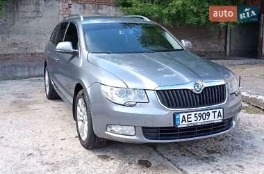 Универсал Skoda Superb 2010 в Кривом Роге