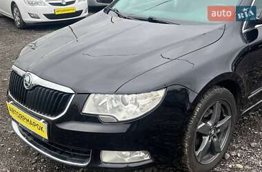 Універсал Skoda Superb 2013 в Ужгороді