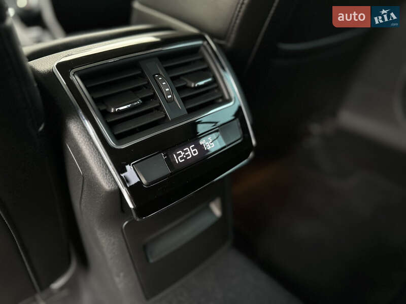 Лифтбек Skoda Superb 2016 в Ужгороде