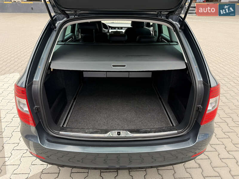 Универсал Skoda Superb 2015 в Ровно