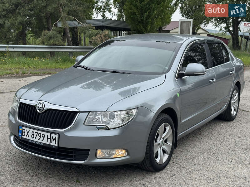 Лифтбек Skoda Superb 2011 в Хмельницком
