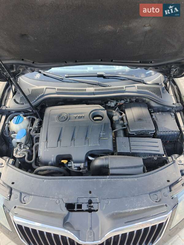 Універсал Skoda Superb 2014 в Ворохті