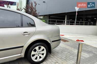 Ліфтбек Skoda Superb 2007 в 