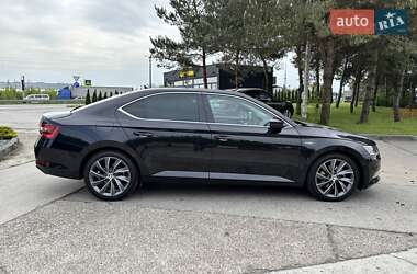 Ліфтбек Skoda Superb 2018 в 