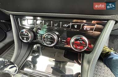 Ліфтбек Skoda Superb 2018 в 