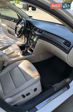Лифтбек Skoda Superb 2013 в 