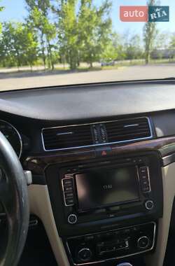 Лифтбек Skoda Superb 2013 в 