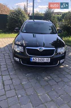 Универсал Skoda Superb 2013 в Мукачево