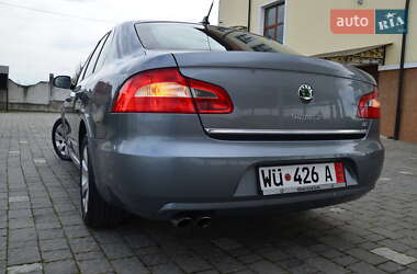Лифтбек Skoda Superb 2011 в 