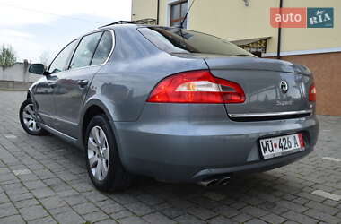 Лифтбек Skoda Superb 2011 в 