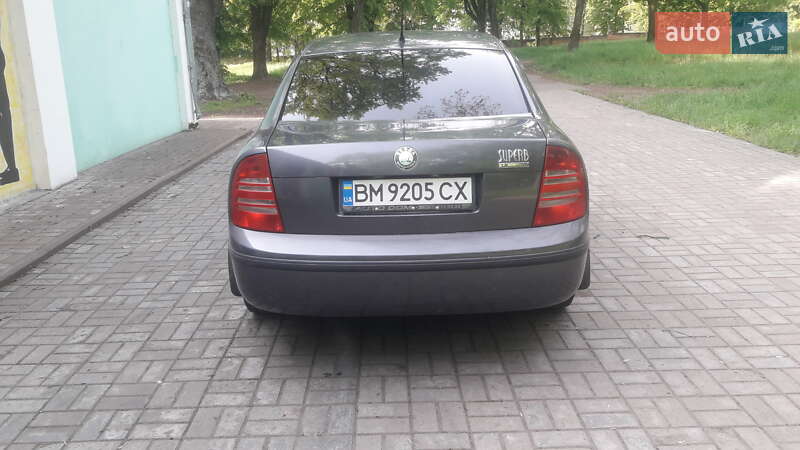 Ліфтбек Skoda Superb 2005 в Глухові