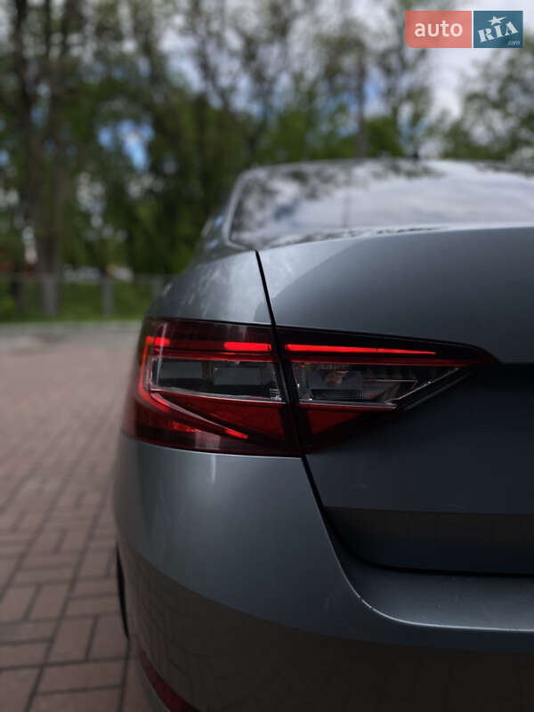 Лифтбек Skoda Superb 2015 в Кропивницком
