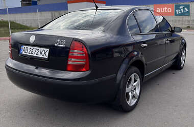 Ліфтбек Skoda Superb 2004 в 