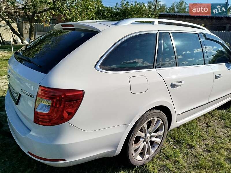 Універсал Skoda Superb 2014 в Охтирці