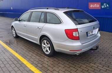 Універсал Skoda Superb 2013 в Нововолинську