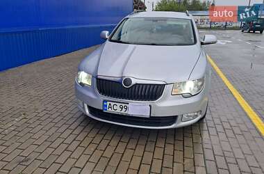 Универсал Skoda Superb 2013 в Нововолынске
