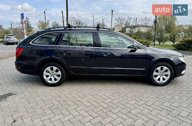 Универсал Skoda Superb 2011 в 