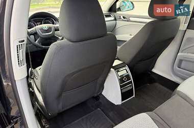 Универсал Skoda Superb 2011 в 