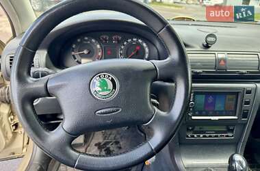 Лифтбек Skoda Superb 2005 в 