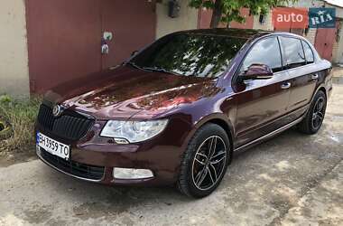 Лифтбек Skoda Superb 2009 в 