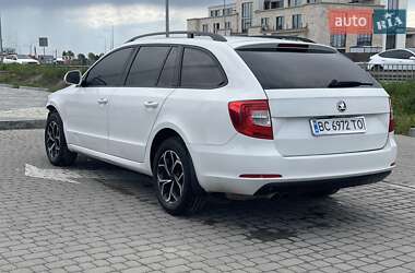 Універсал Skoda Superb 2014 в 