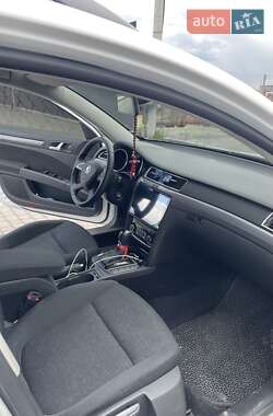 Універсал Skoda Superb 2014 в 
