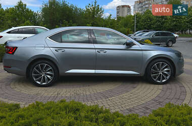Ліфтбек Skoda Superb 2018 в 