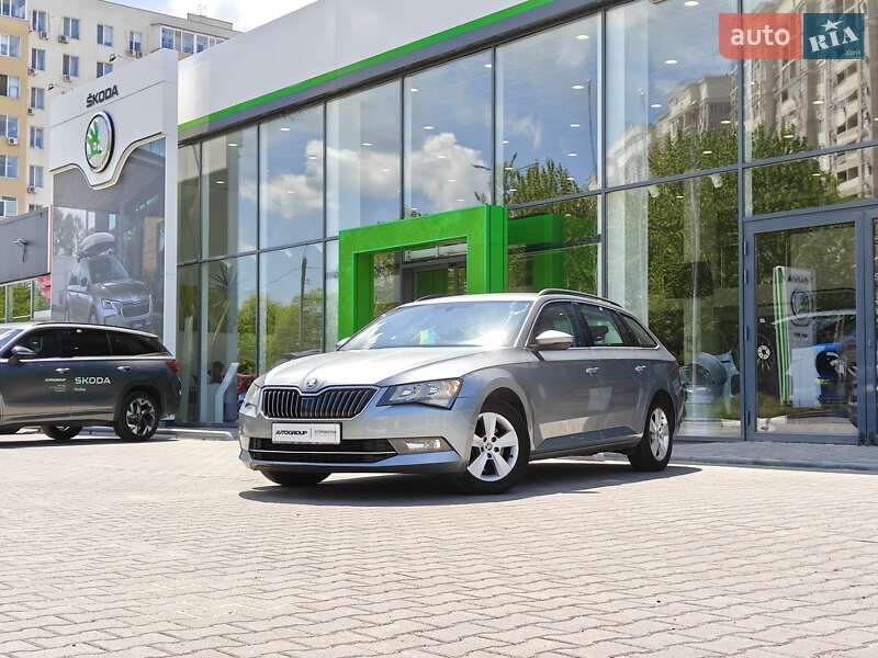 Універсал Skoda Superb 2016 в 