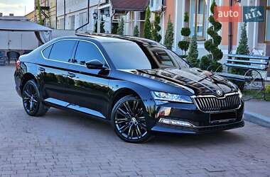 Ліфтбек Skoda Superb 2019 в 