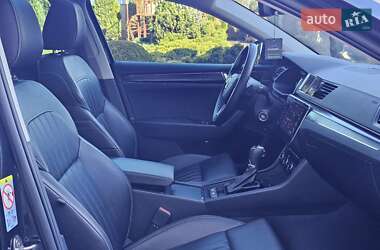 Ліфтбек Skoda Superb 2019 в 