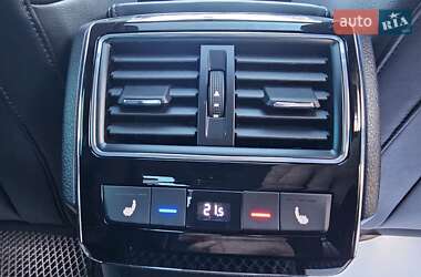 Ліфтбек Skoda Superb 2019 в 
