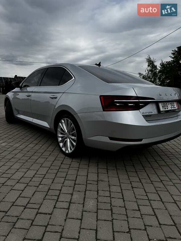 Лифтбек Skoda Superb 2020 в Ивано-Франковске