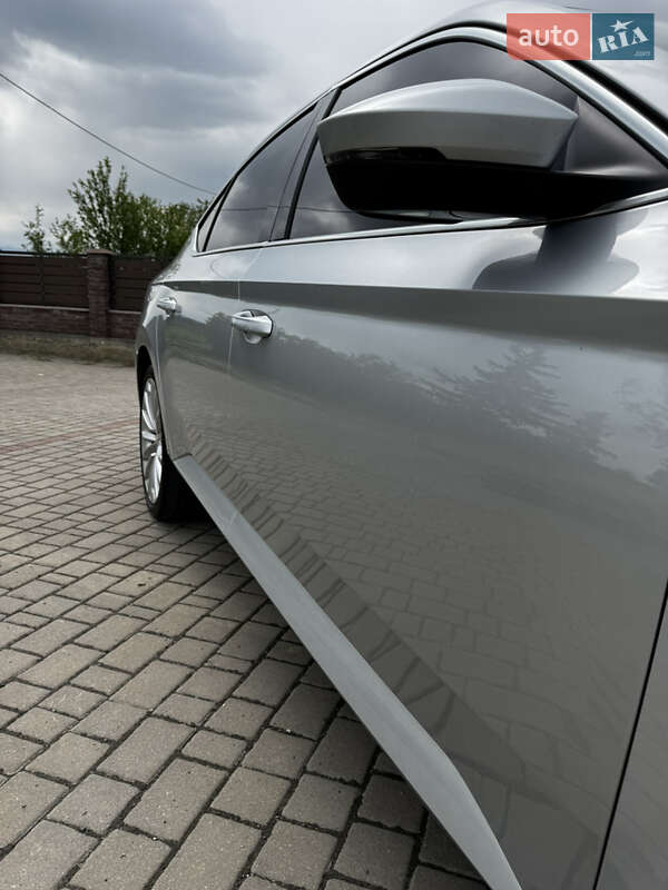 Лифтбек Skoda Superb 2020 в Ивано-Франковске