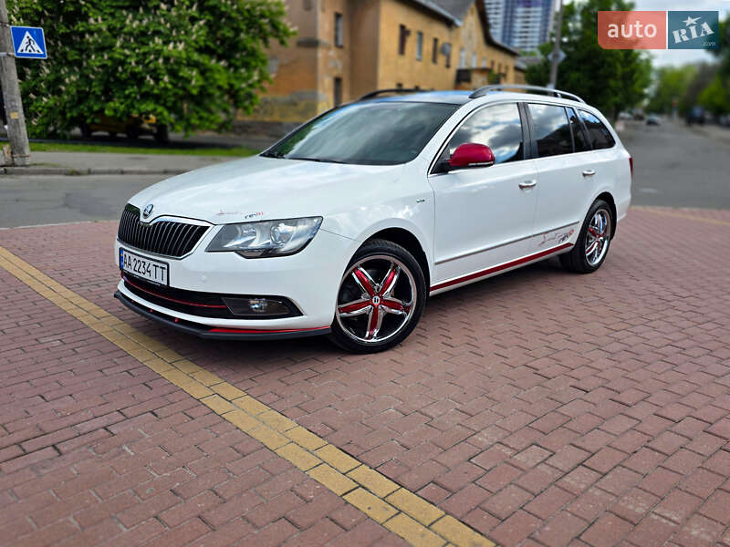 Универсал Skoda Superb 2013 в Киеве