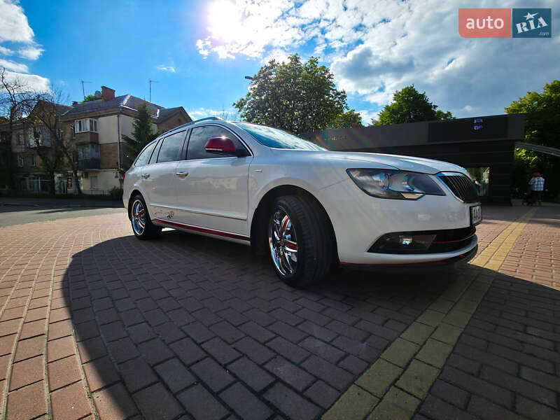 Универсал Skoda Superb 2013 в Киеве