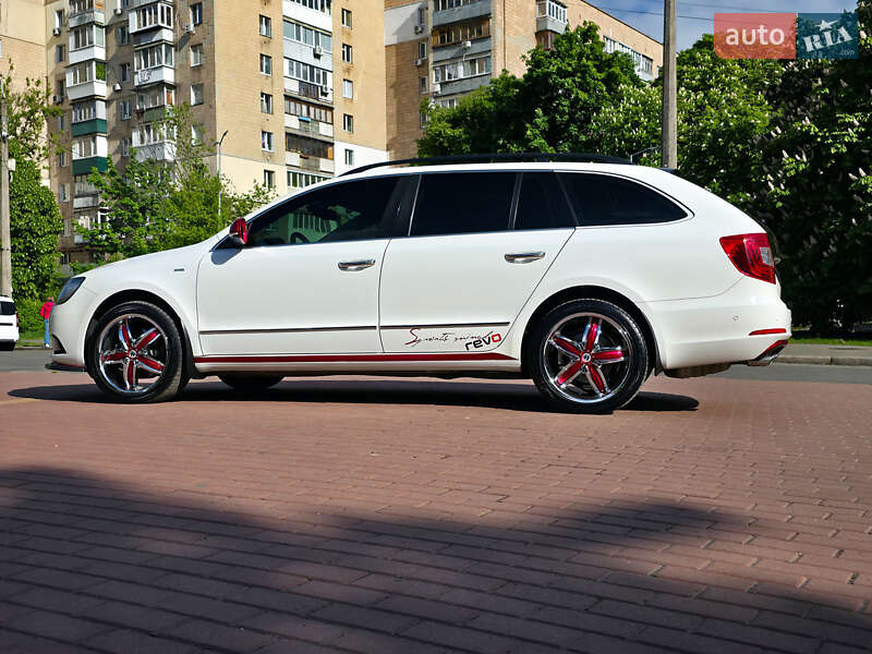 Универсал Skoda Superb 2013 в Киеве