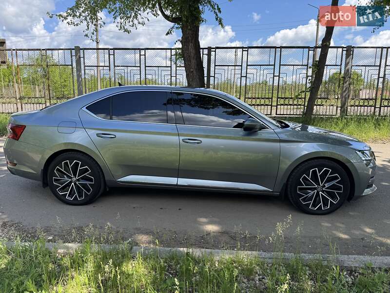 Лифтбек Skoda Superb 2019 в Кривом Роге