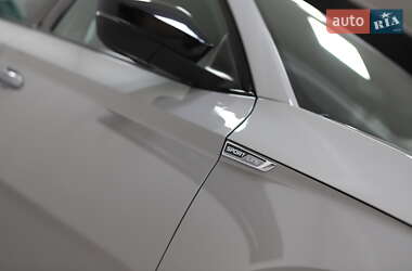 Ліфтбек Skoda Superb 2021 в 