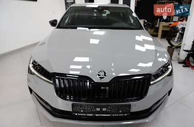Ліфтбек Skoda Superb 2021 в 
