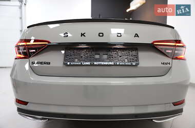 Ліфтбек Skoda Superb 2021 в 