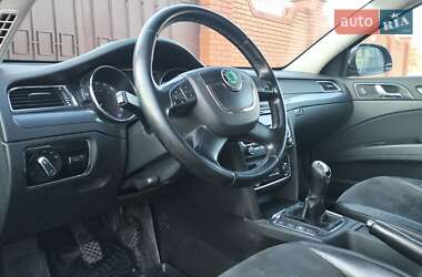 Універсал Skoda Superb 2011 в 